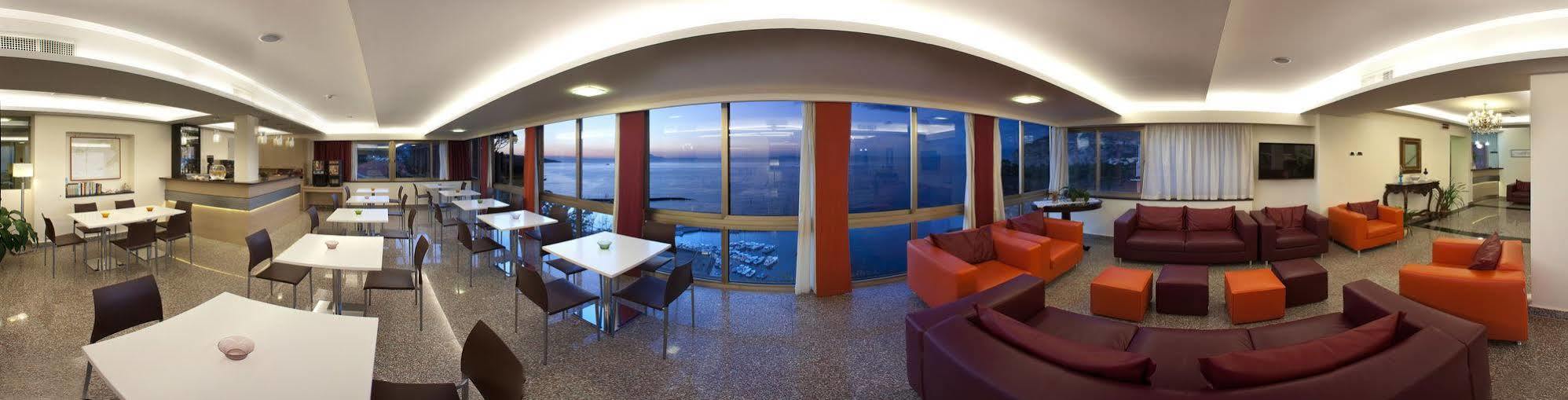 פיאנו די סורנטו Hotel Cosmomare מראה חיצוני תמונה
